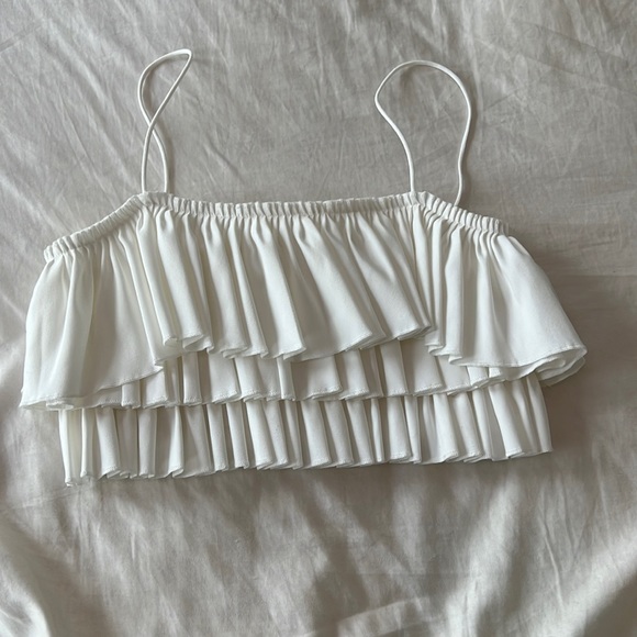 Zara Ruffle Top - Picture 1 of 3